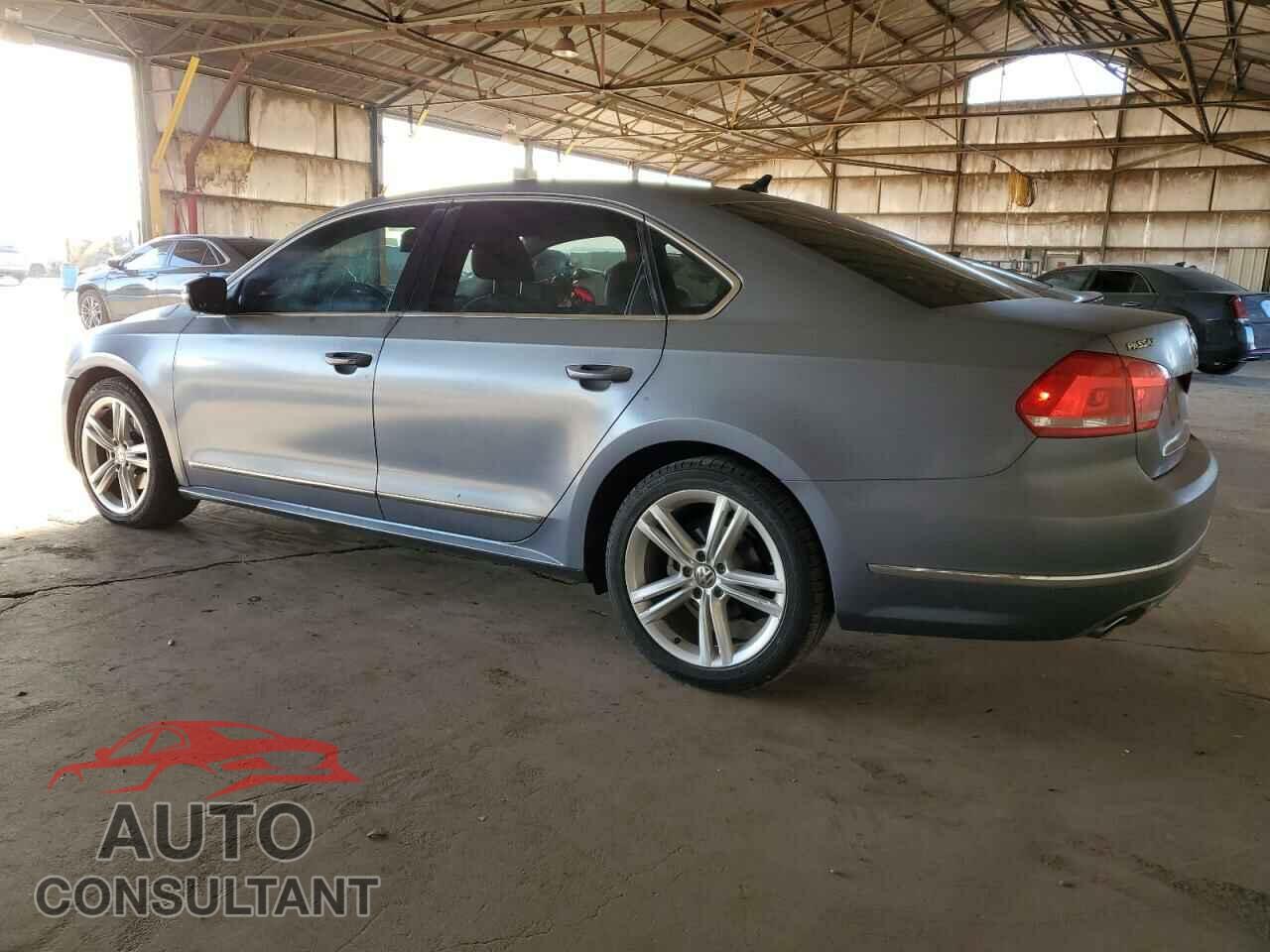 VOLKSWAGEN PASSAT 2013 - 1VWCN7A36DC076887