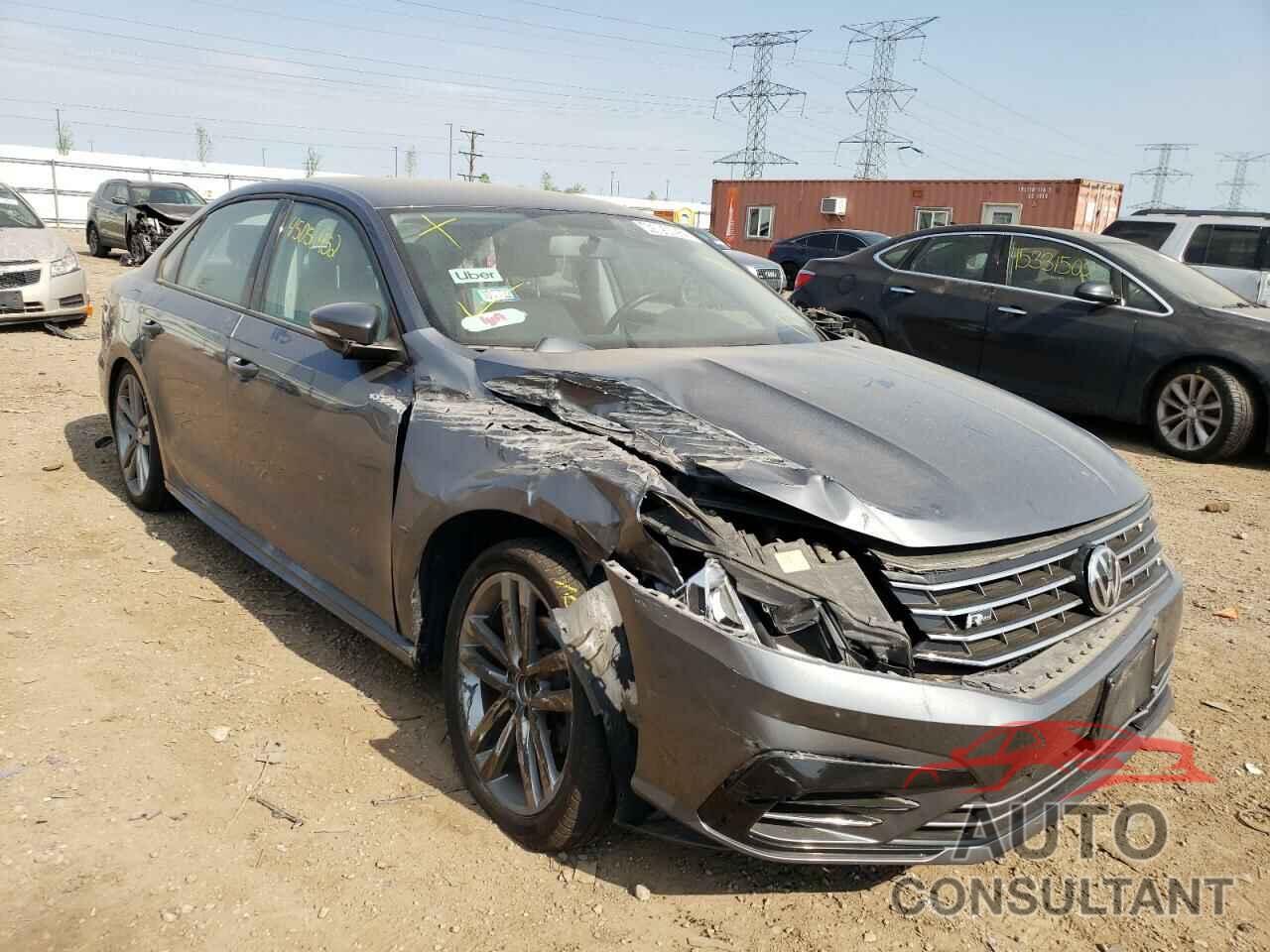 VOLKSWAGEN PASSAT 2018 - 1VWAA7A30JC007742