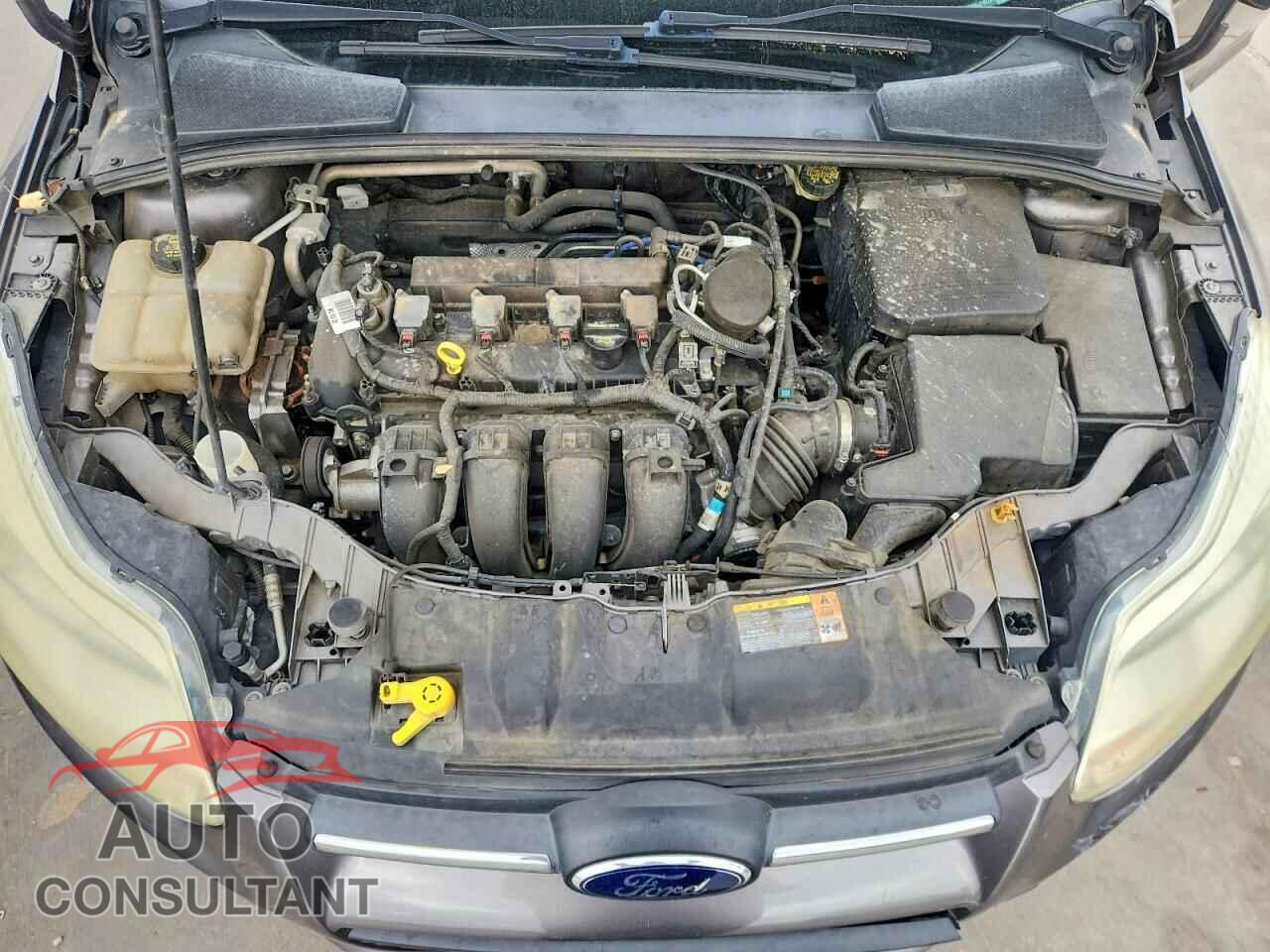 FORD FOCUS 2014 - 1FADP3E28EL218174