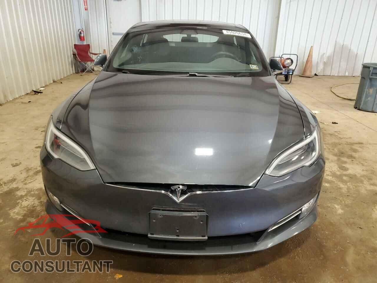 TESLA MODEL S 2017 - 5YJSA1E24HF203136