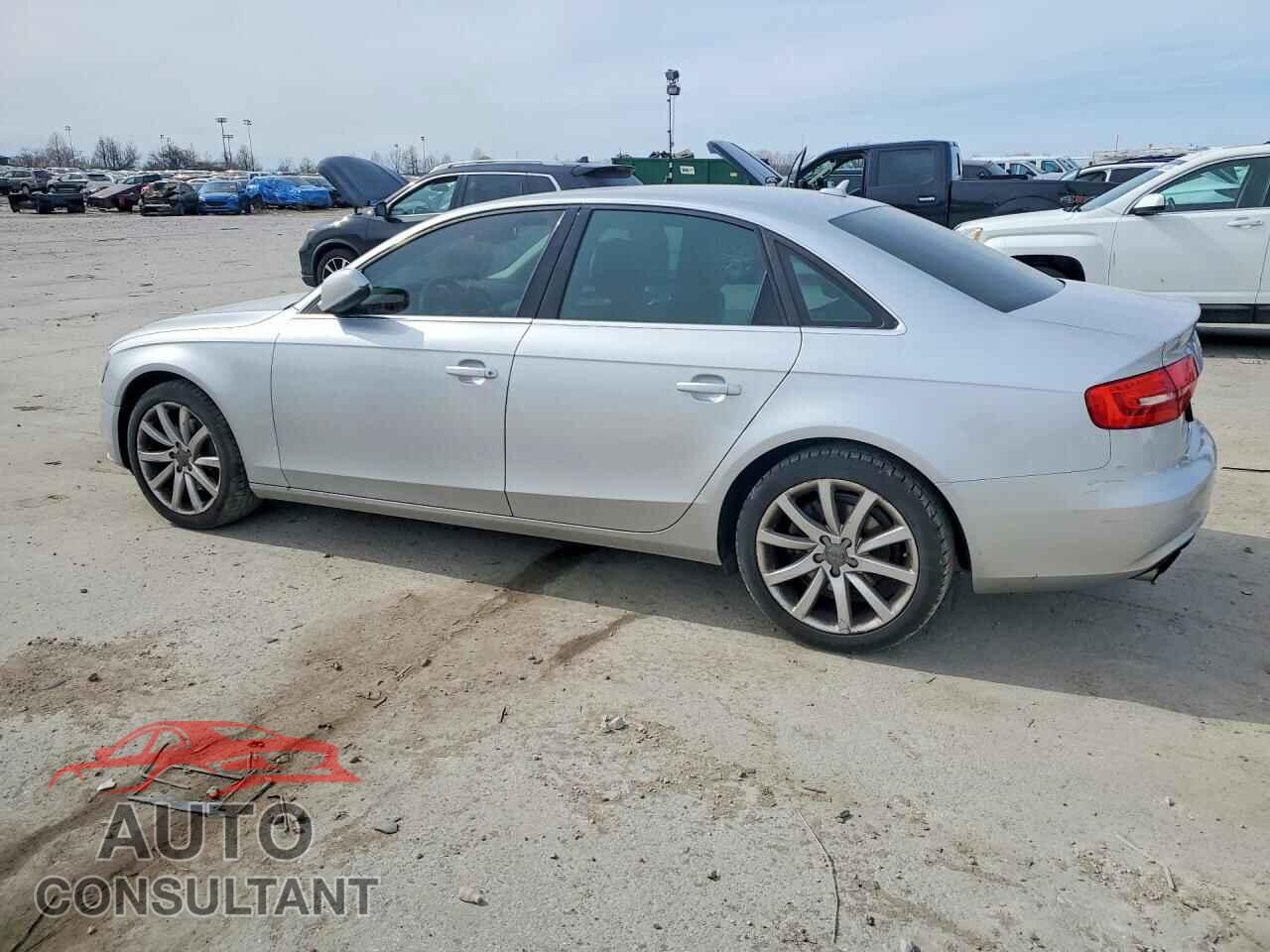 AUDI A4 2013 - WAUFFAFL0DN007875