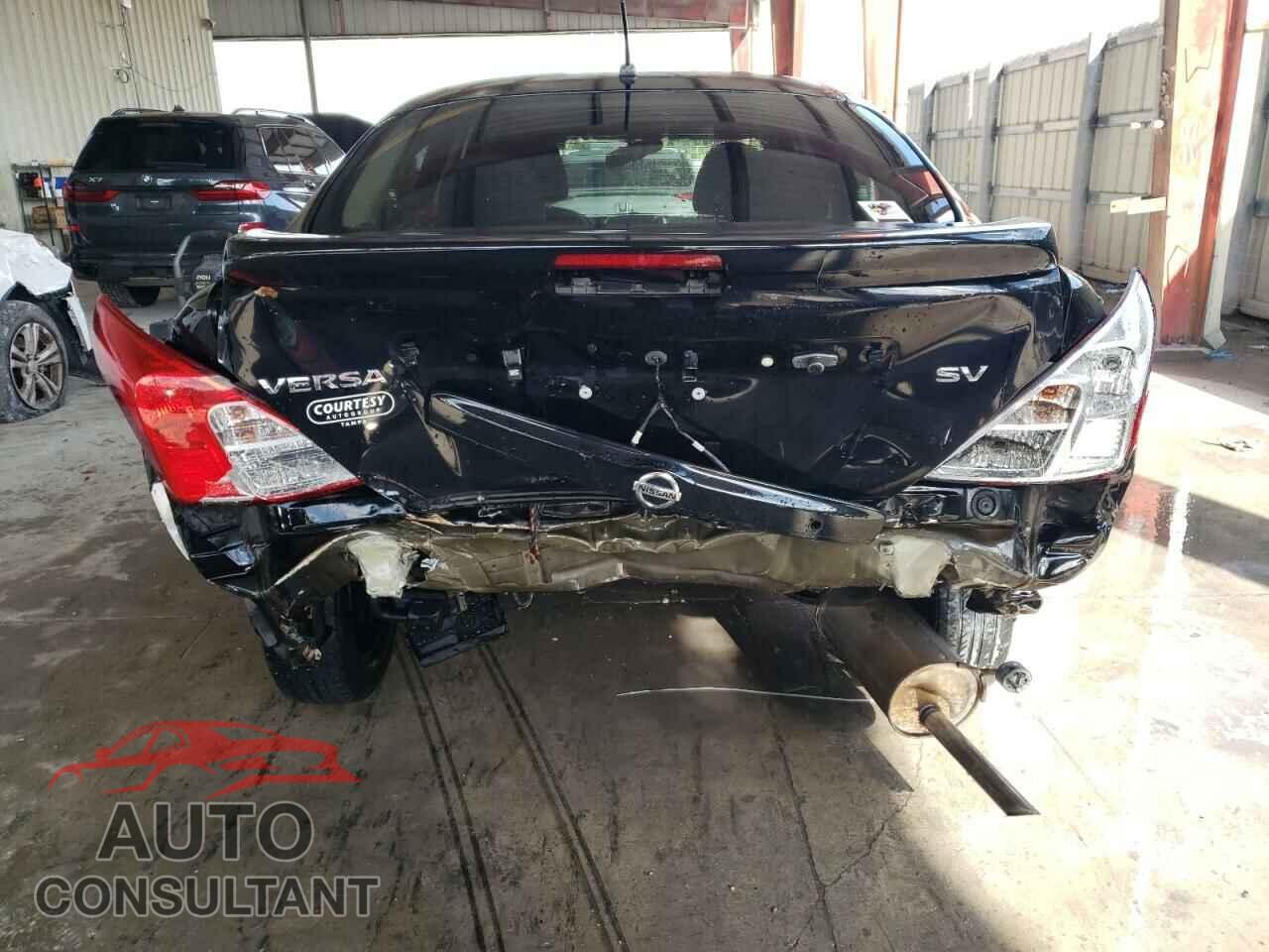NISSAN VERSA 2019 - 3N1CN7AP3KL806975