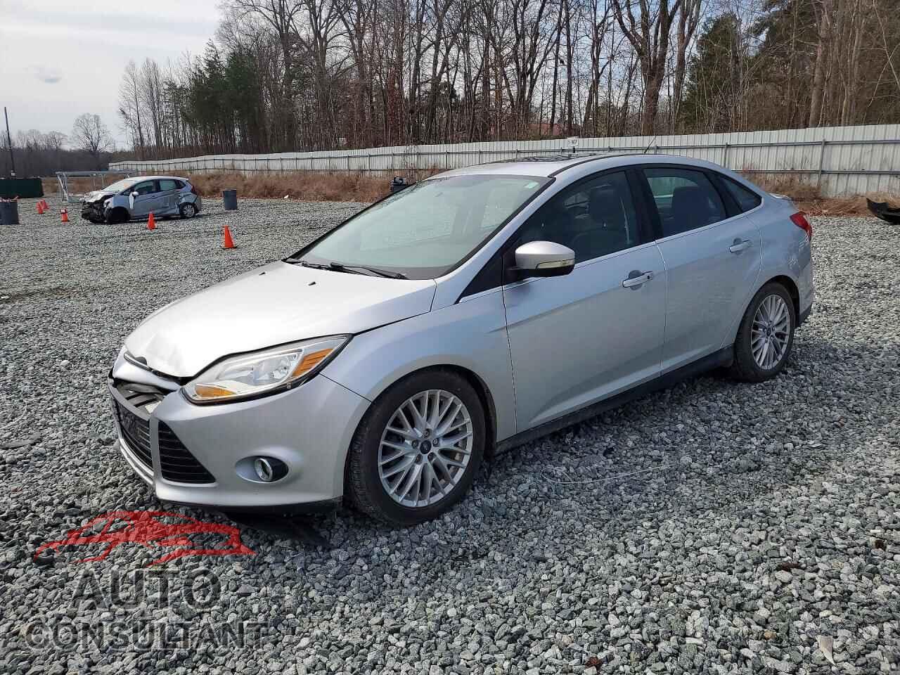 FORD FOCUS 2014 - 1FADP3J26EL233584
