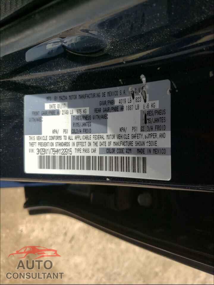 MAZDA 3 2017 - 3MZBN1V75HM122915