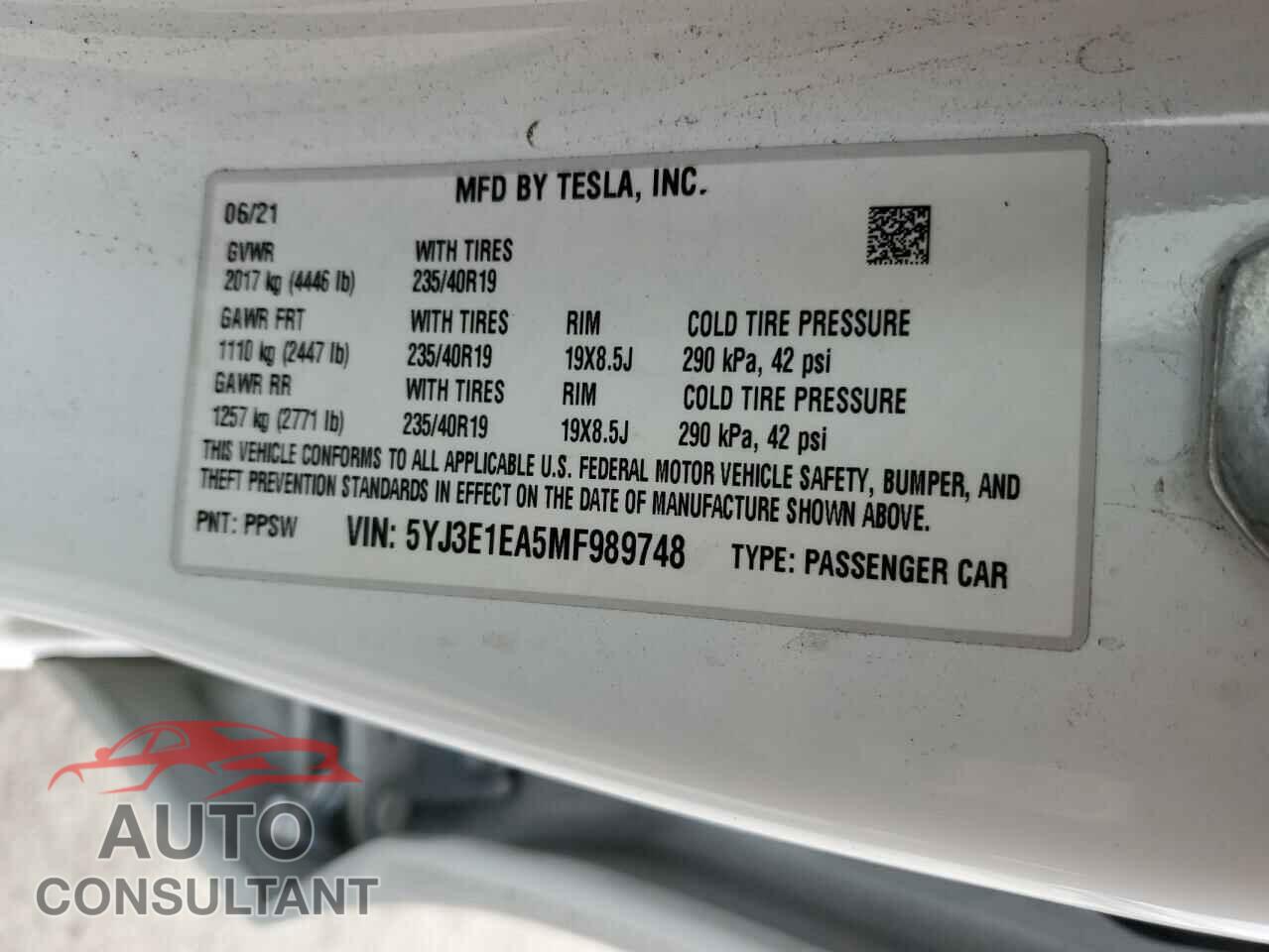 TESLA MODEL 3 2021 - 5YJ3E1EA5MF989748