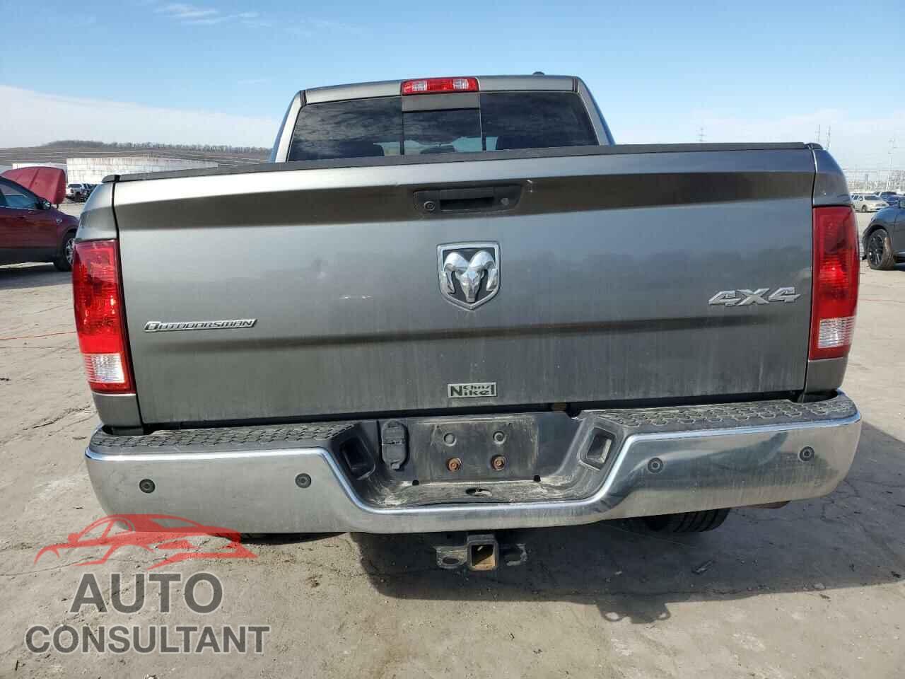 DODGE RAM 1500 2012 - 1C6RD7LT7CS160631