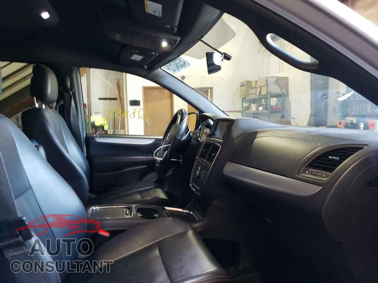 DODGE GRAND CARA 2017 - 2C4RDGEG5HR561760