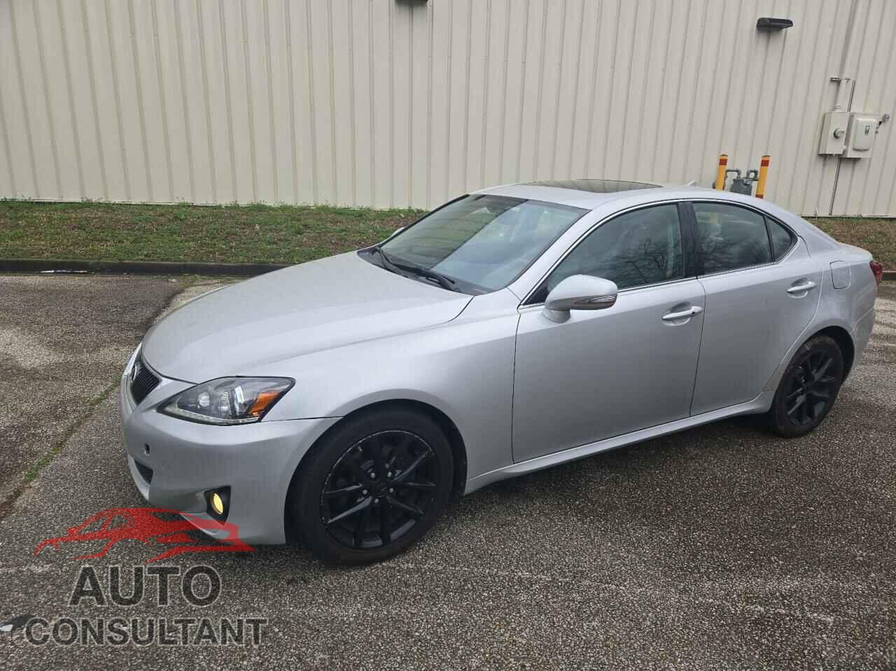 LEXUS IS 2011 - JTHCF5C20B5044980