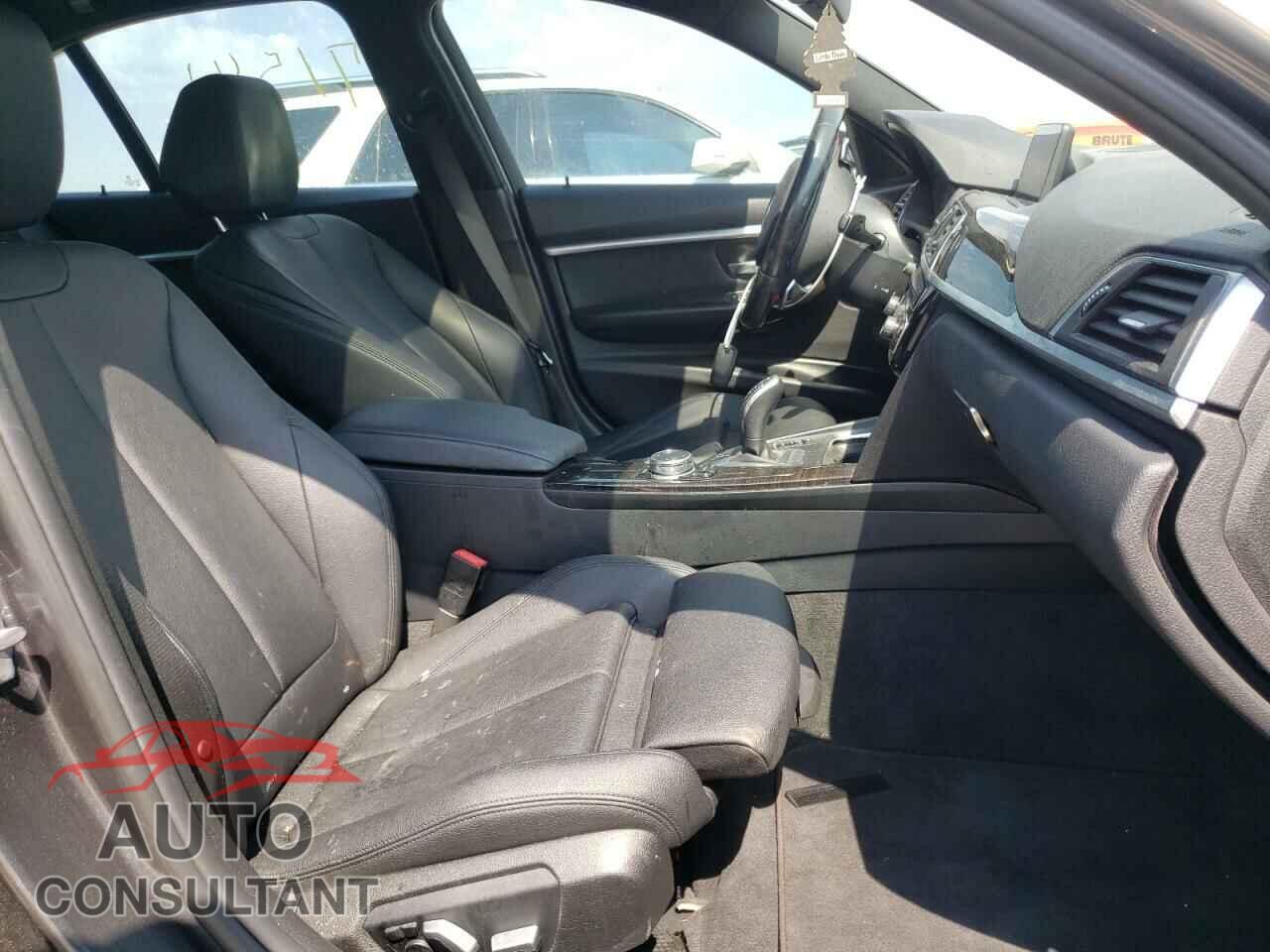 BMW 3 SERIES 2017 - WBA8D9C56HK678333