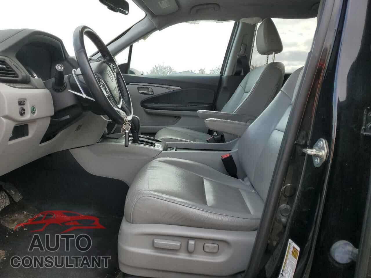 HONDA PILOT 2016 - 5FNYF6H58GB095679
