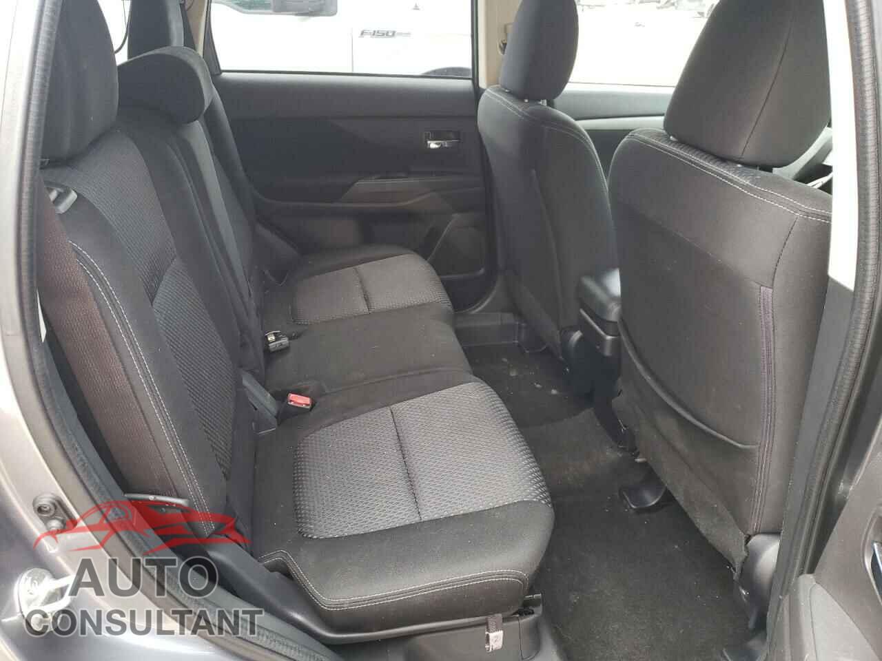 MITSUBISHI OUTLANDER 2017 - JA4AZ3A37HZ007744