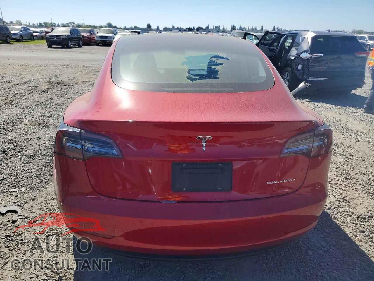 TESLA MODEL 3 2021 - 5YJ3E1EB1MF974110