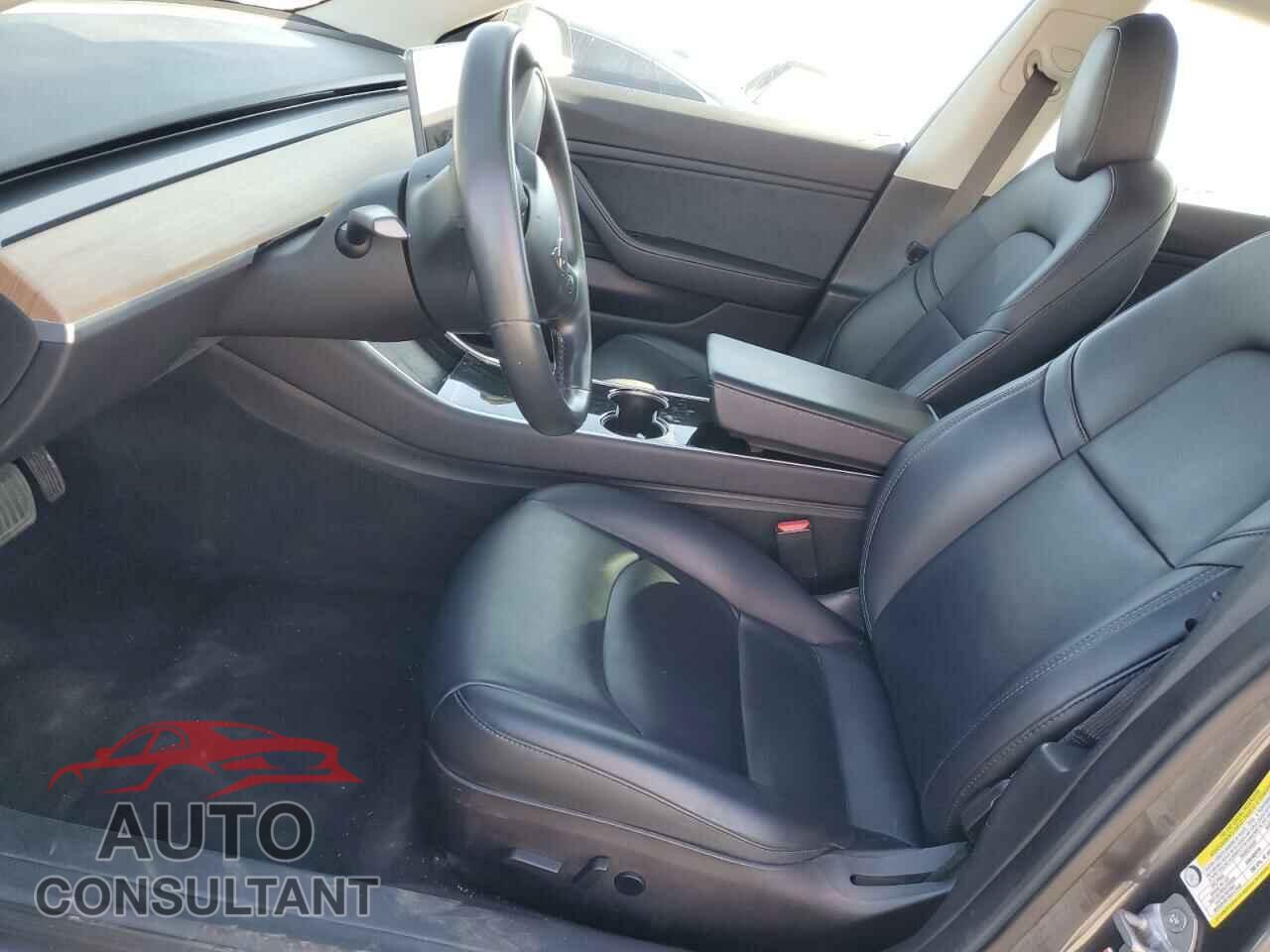 TESLA MODEL 3 2018 - 5YJ3E1EAXJF015078