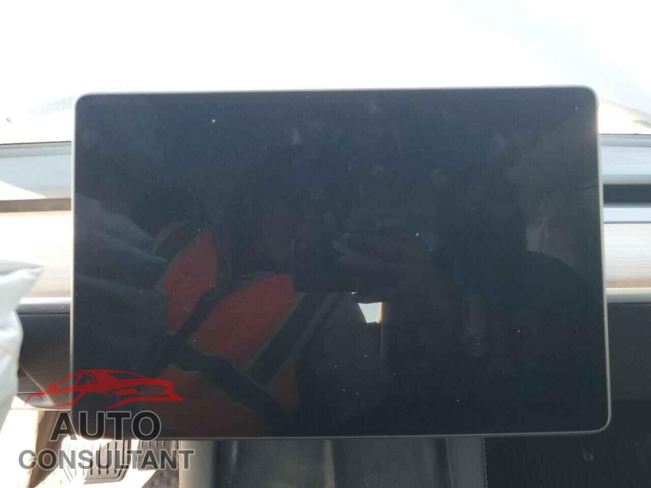 TESLA MODEL 3 2023 - 5YJ3E1EBXPF706595