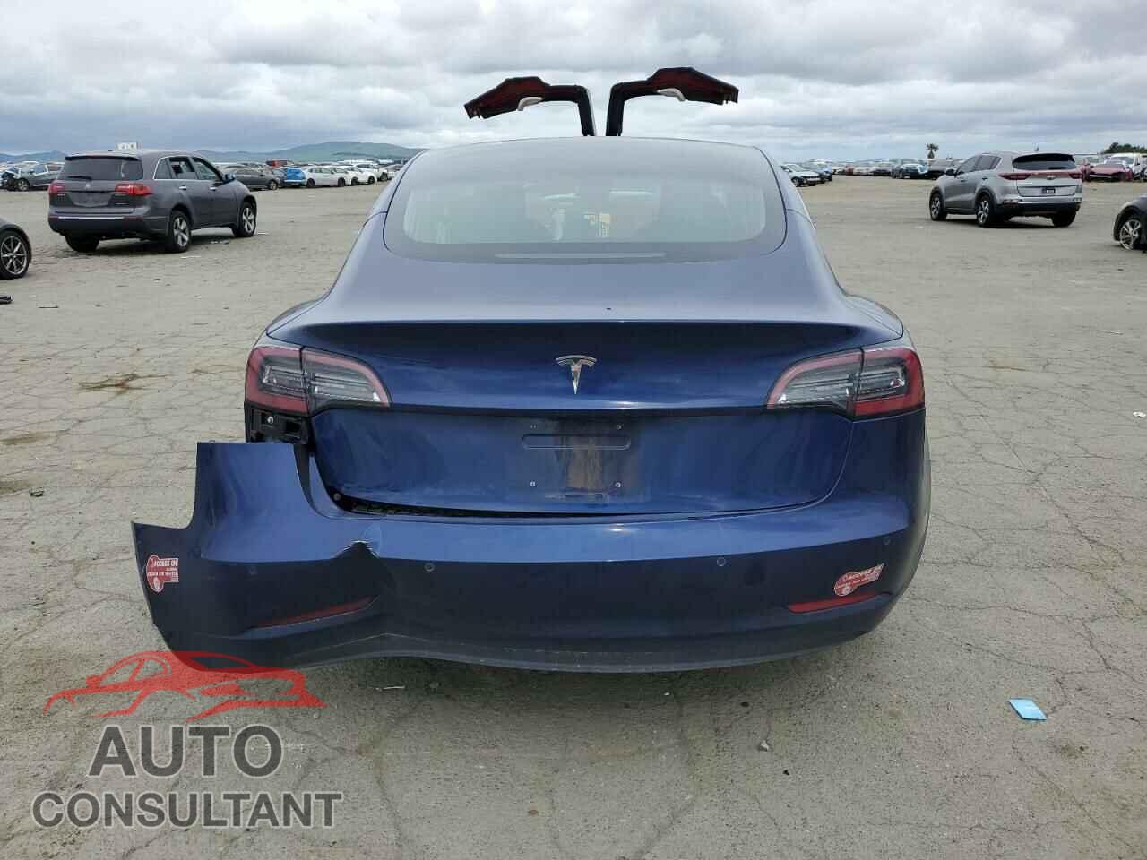 TESLA MODEL 3 2018 - 5YJ3E1EA3JF102384