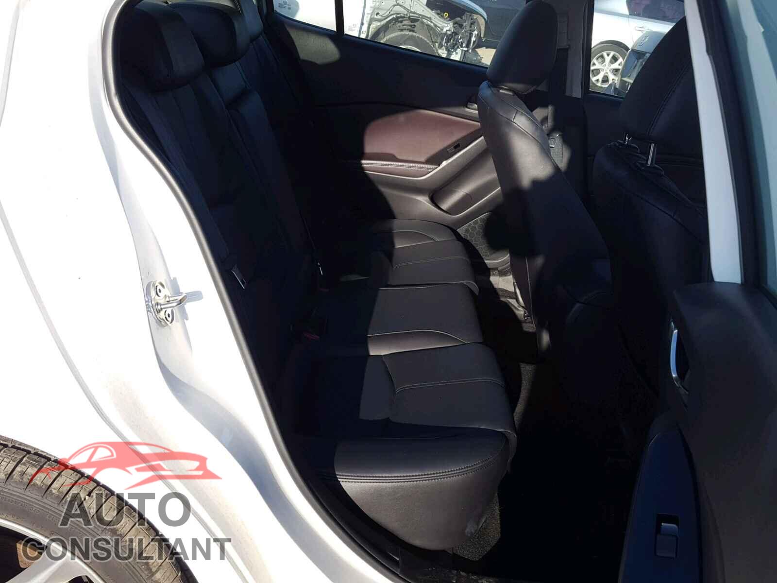 MAZDA 3 2017 - 3MZBN1V76HM101992