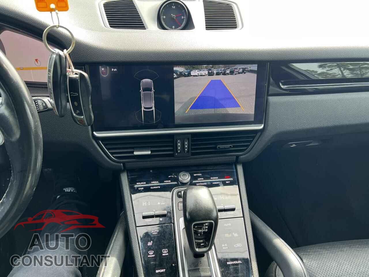 PORSCHE CAYENNE 2019 - WP1AA2AY3KDA00814