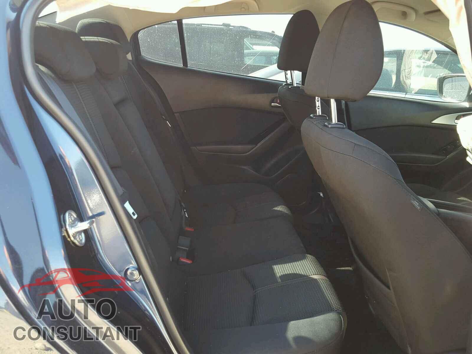 MAZDA 3 2017 - 3MZBN1U75HM105131