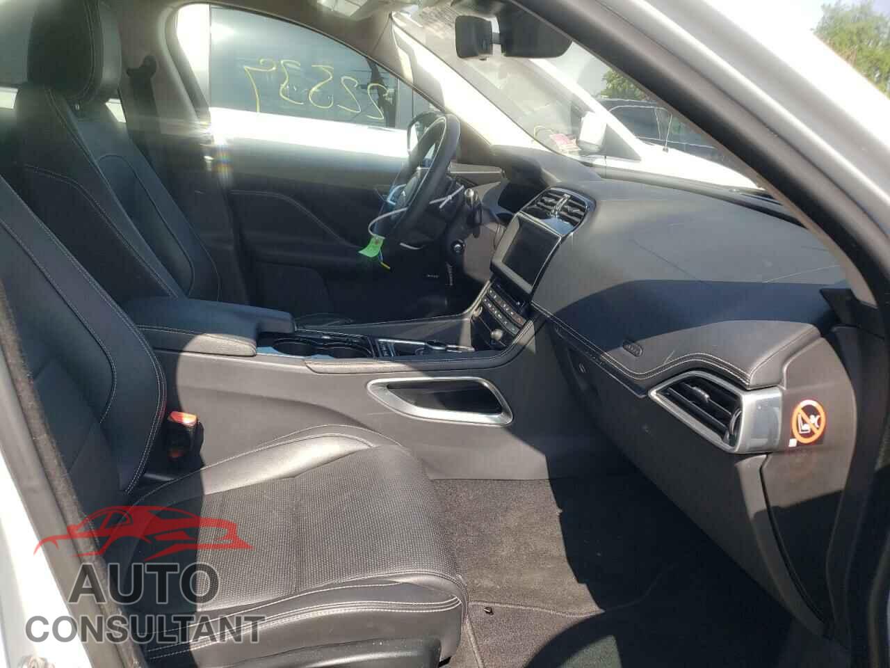 JAGUAR F-PACE 2017 - SADCL2BV2HA045413