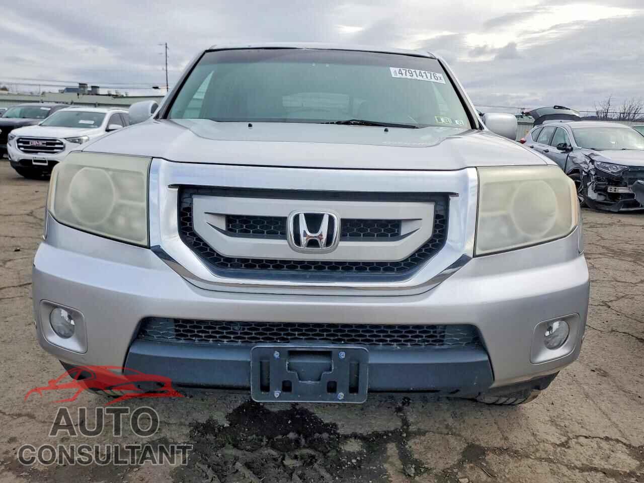 HONDA PILOT 2011 - 5FNYF4H90BB084711