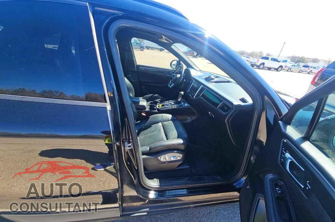 PORSCHE MACAN 2017 - WP1AA2A51HLB05601