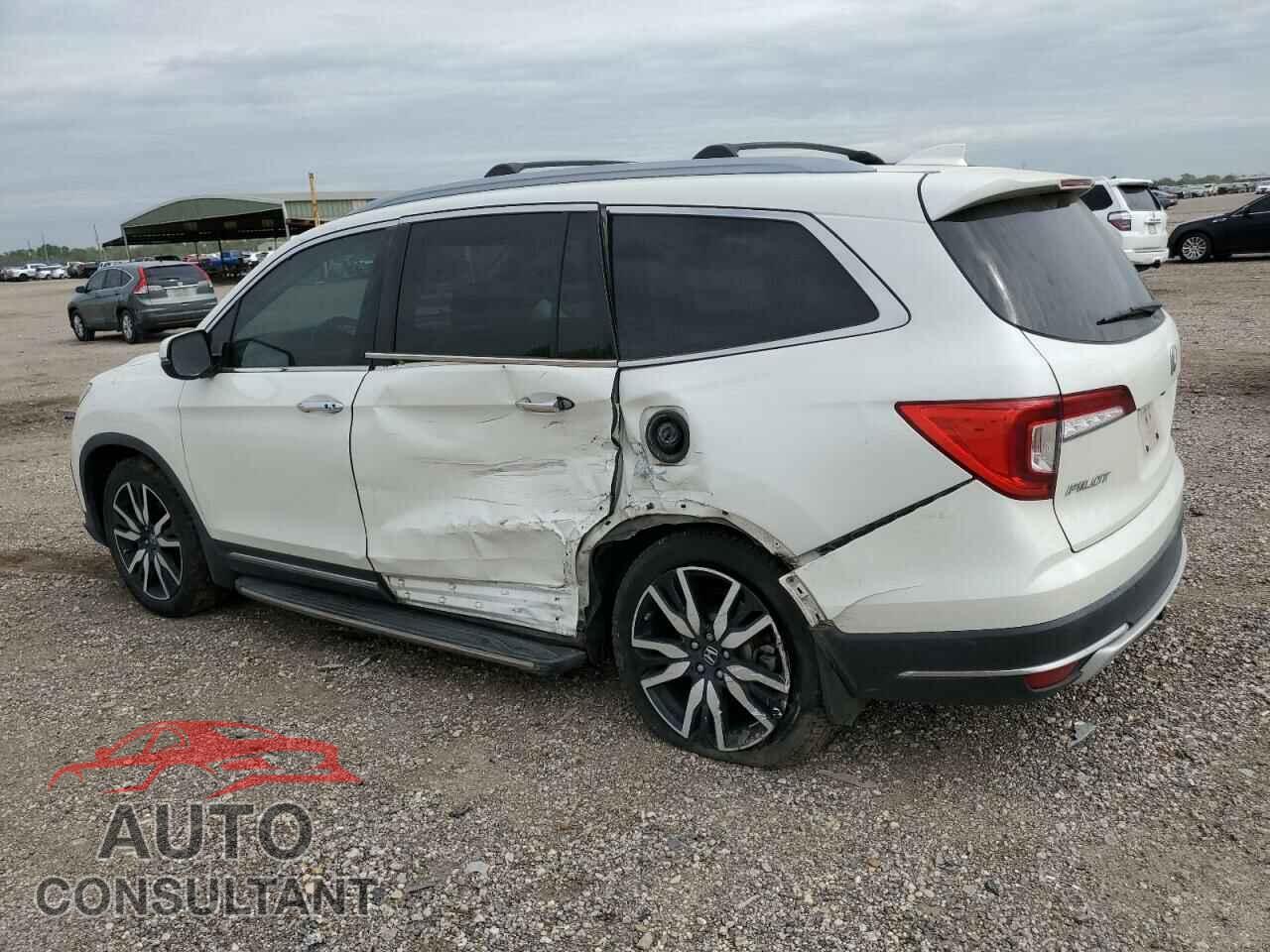HONDA PILOT 2019 - 5FNYF6H64KB005784