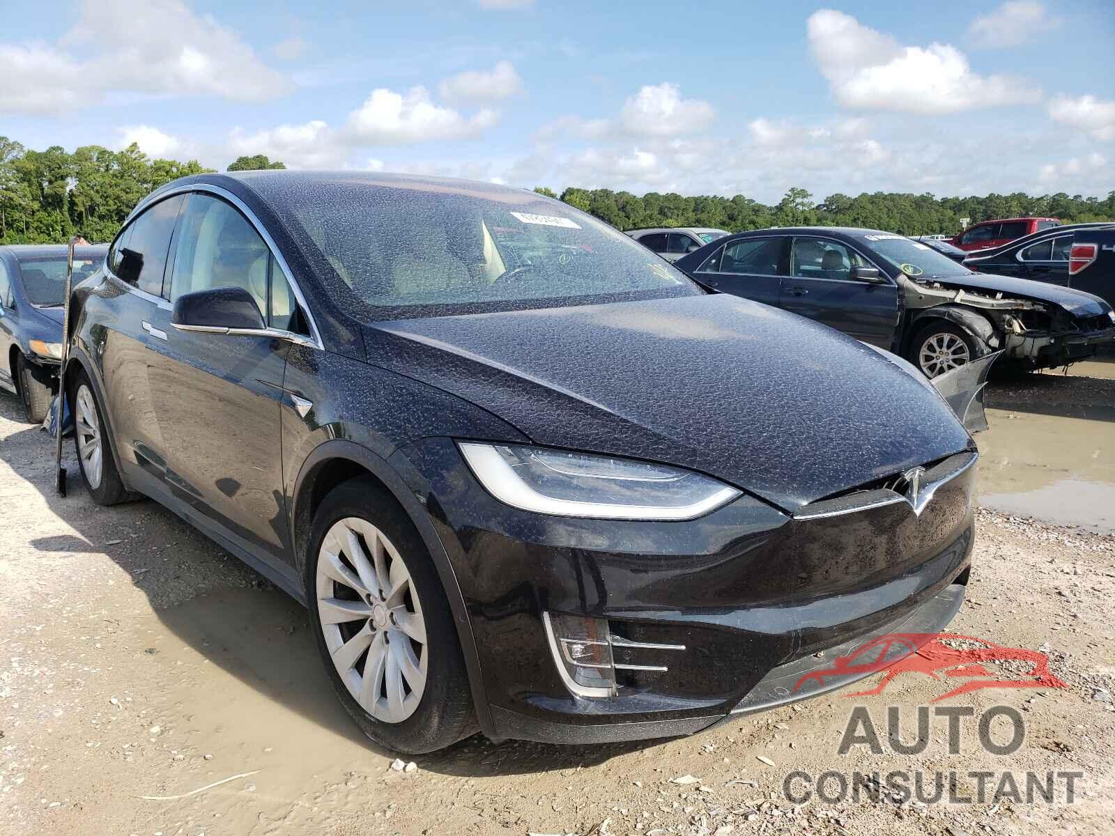 TESLA MODEL X 2017 - 5YJXCDE27HF054688