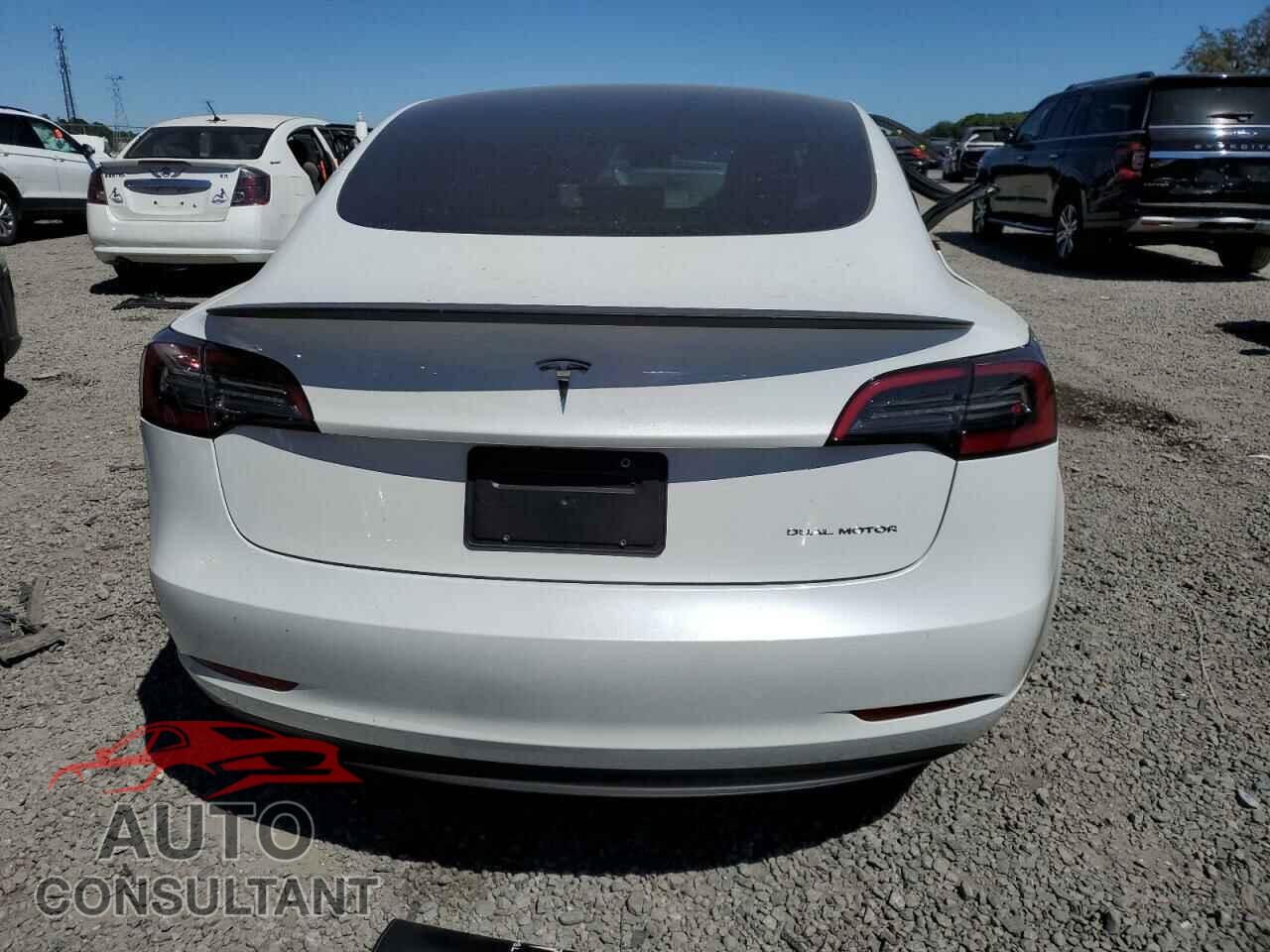 TESLA MODEL 3 2023 - 5YJ3E1EBXPF631462