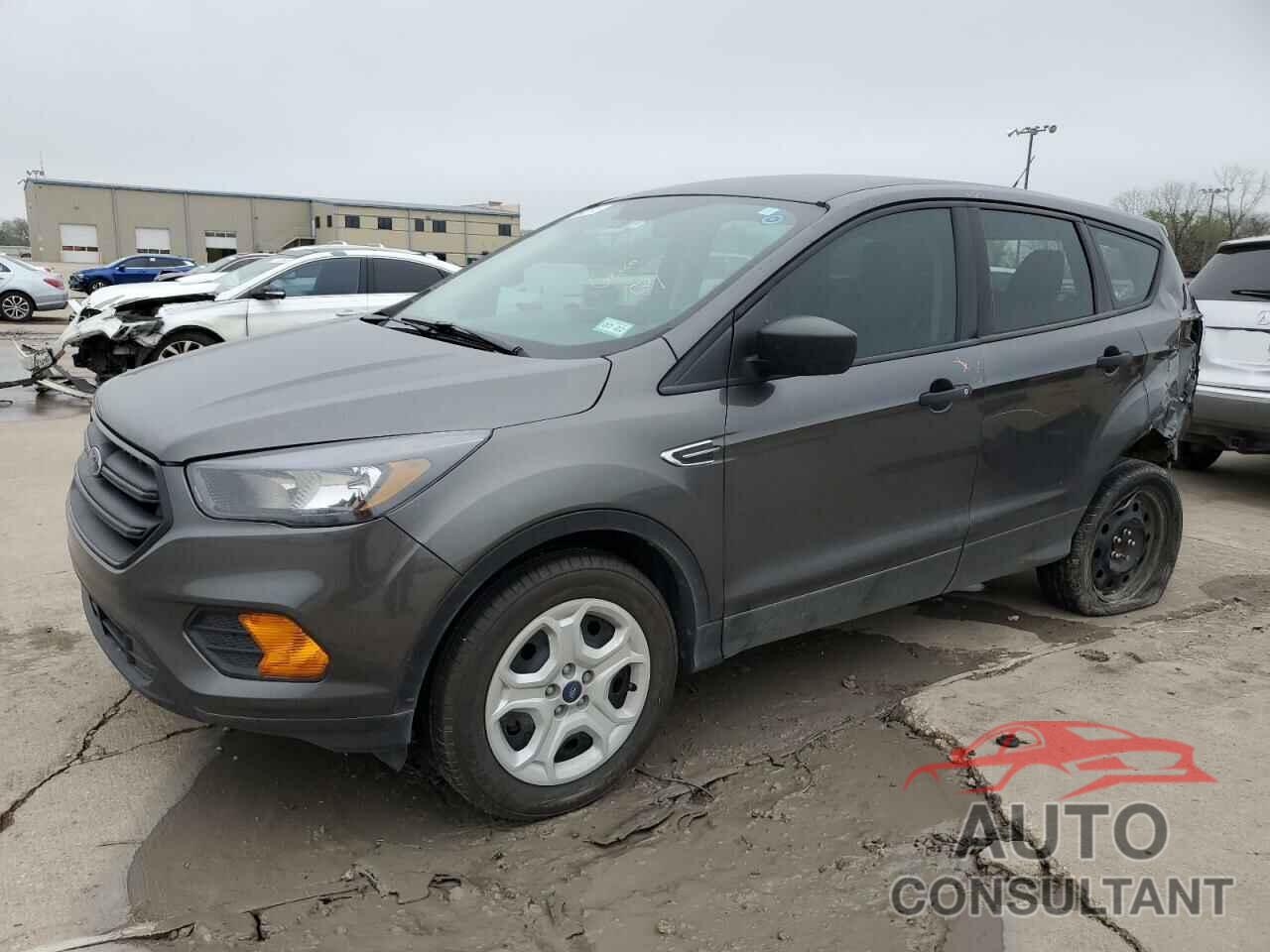 FORD ESCAPE 2018 - 1FMCU0F72JUB41681