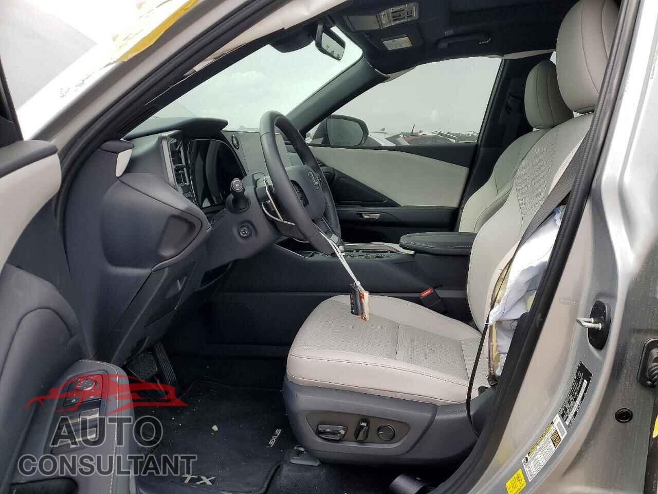 LEXUS UNKNOWN 2026 - 5TDAAAB61TS049265