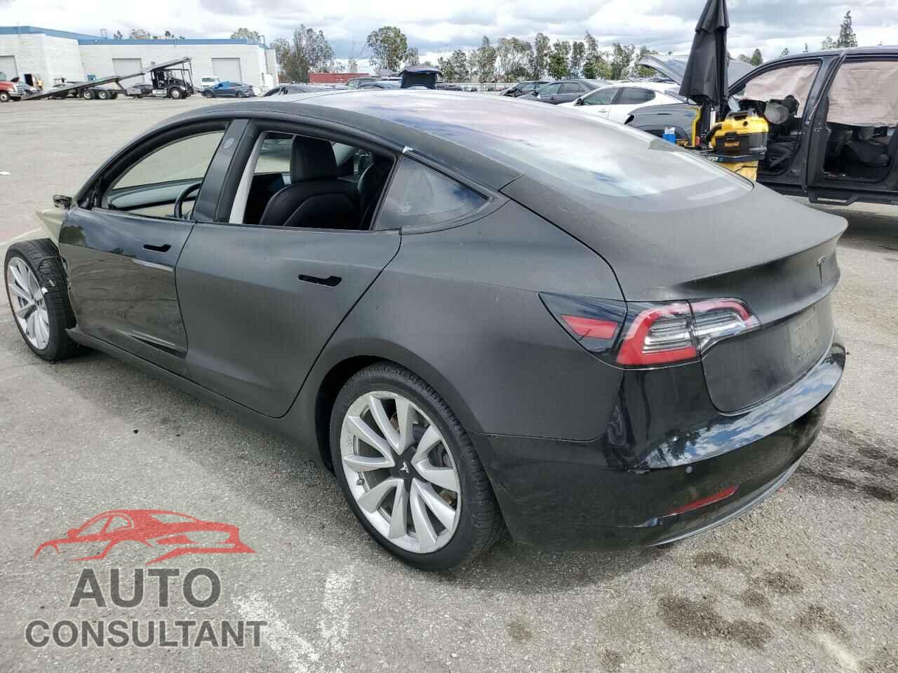 TESLA MODEL 3 2018 - 5YJ3E1EA0JF060420