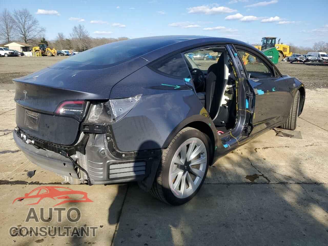 TESLA MODEL 3 2023 - 5YJ3E1EA0PF472930
