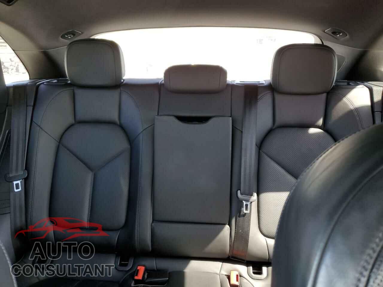 PORSCHE MACAN 2015 - WP1AB2A59FLB64454