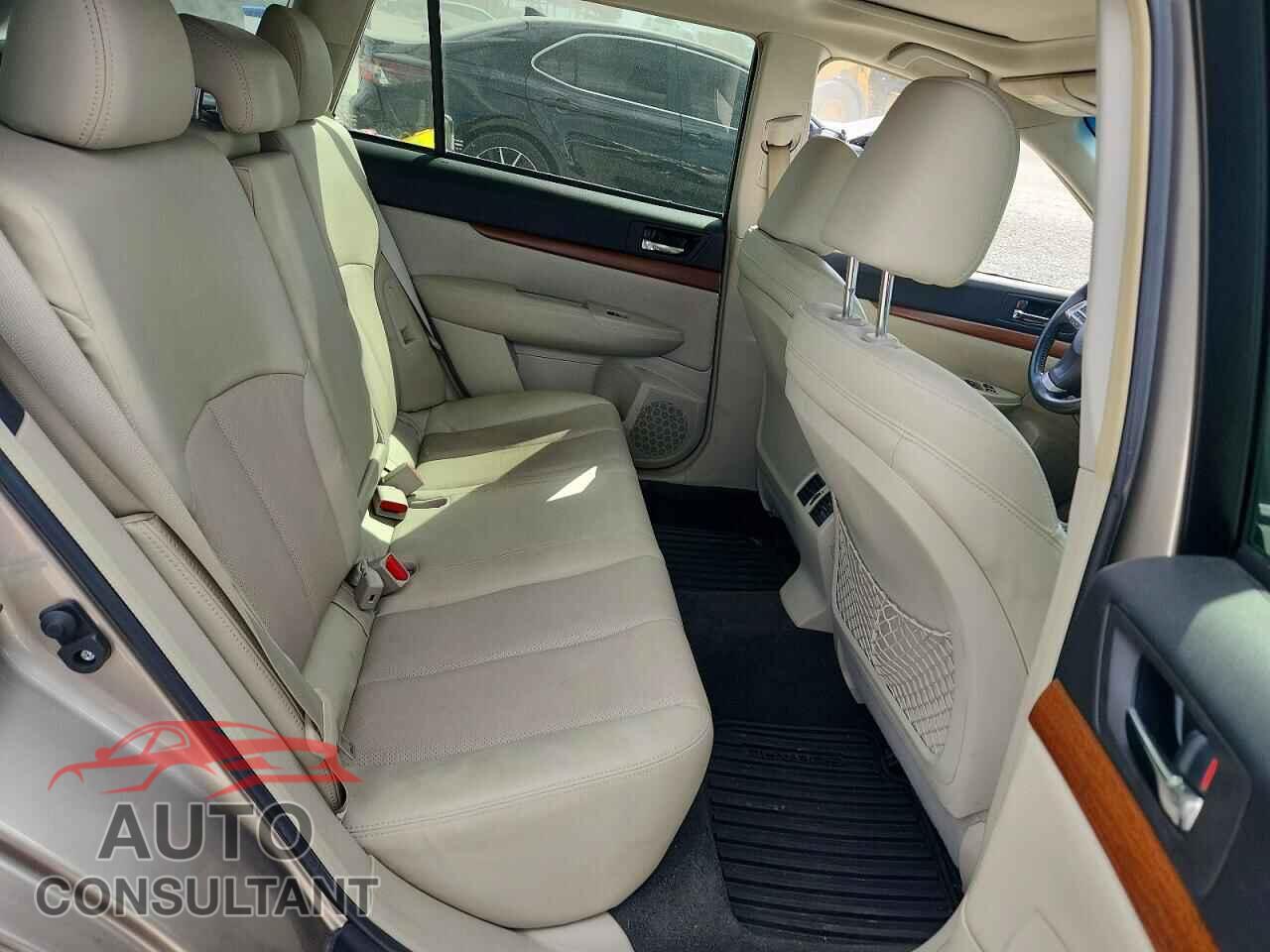 SUBARU OUTBACK 2014 - 4S4BRCLC3E3317696