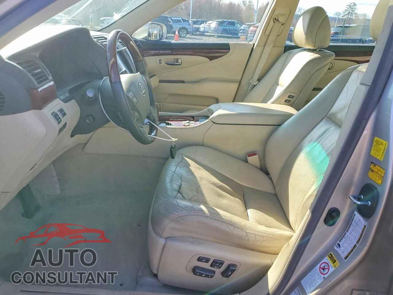 LEXUS LS500 2010 - JTHCL5EF3A5007929