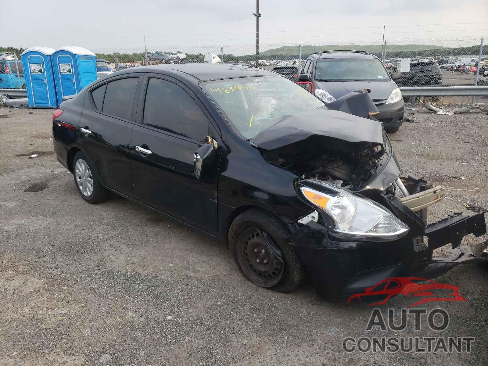 NISSAN VERSA 2018 - 3N1CN7AP8JL844345
