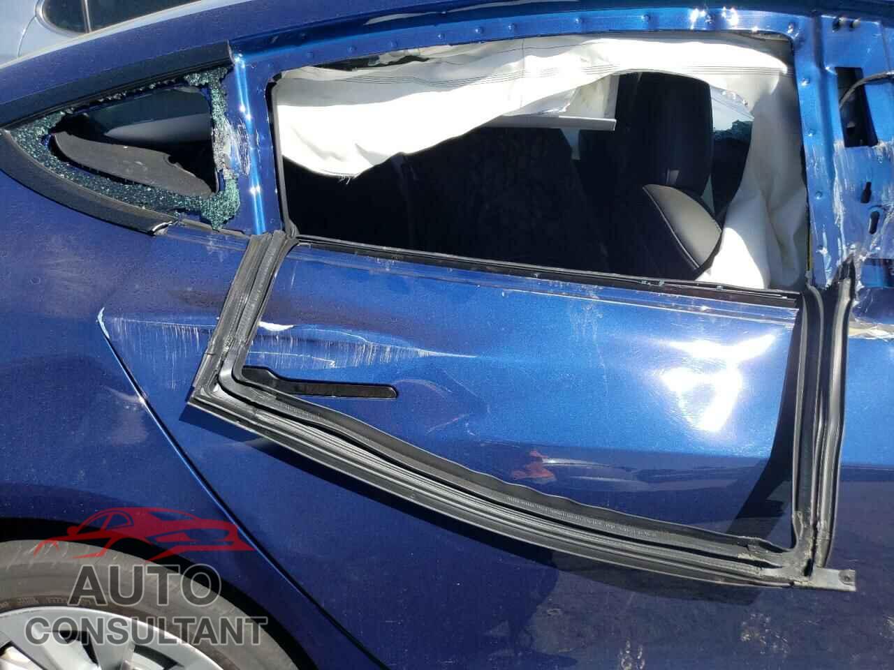 TESLA MODEL 3 2022 - 5YJ3E1EA0NF200097