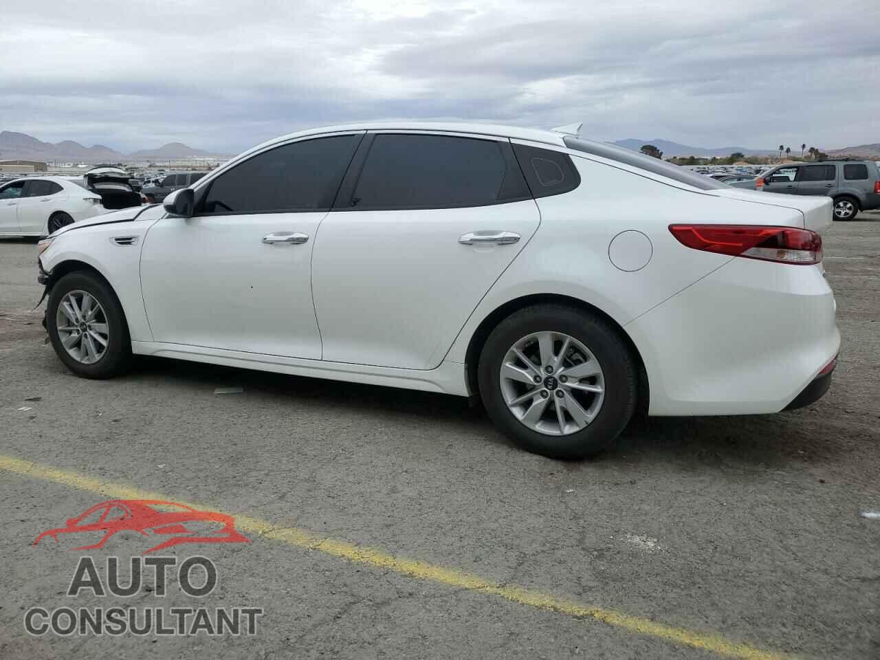 KIA OPTIMA 2017 - KNAGT4L33H5157391