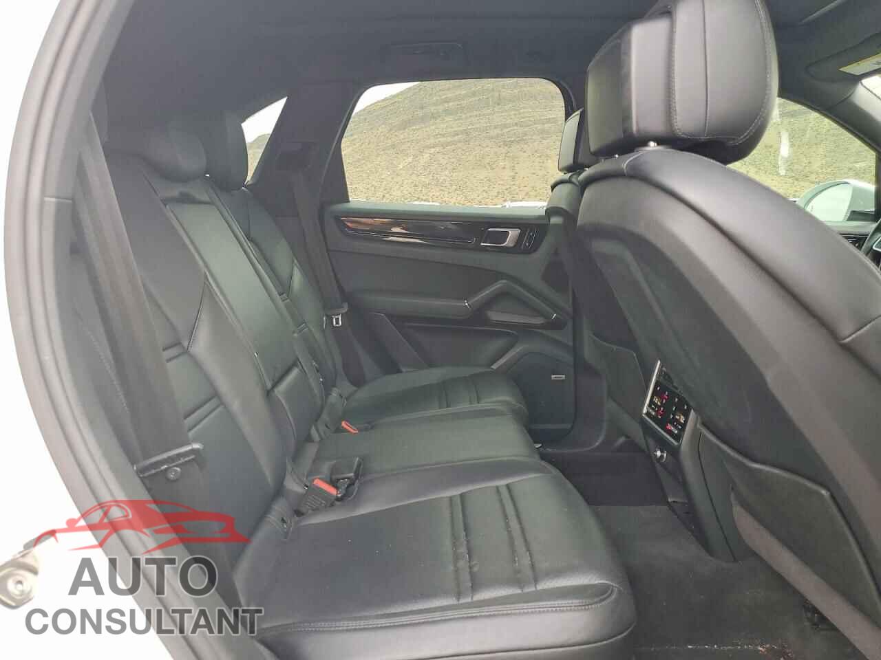 PORSCHE CAYENNE 2019 - WP1AA2AY1KDA06059