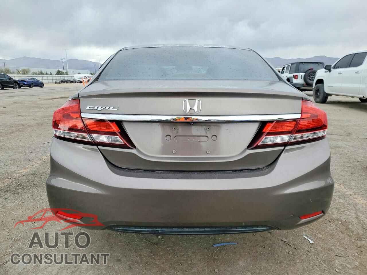 HONDA CIVIC 2013 - 2HGFB2F58DH552559