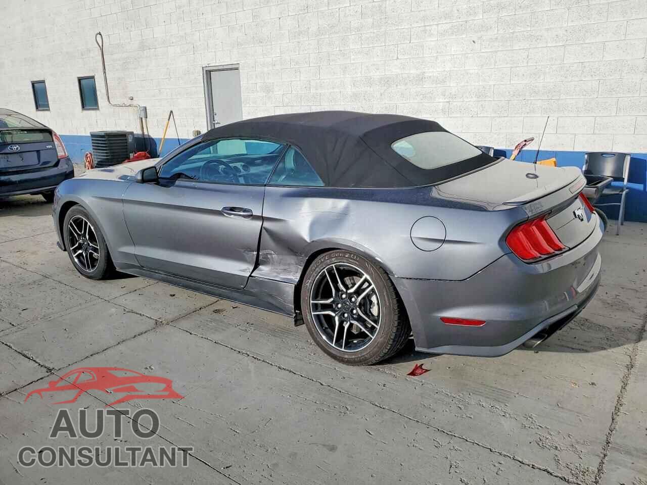 FORD MUSTANG 2023 - 1FATP8UH7P5111669
