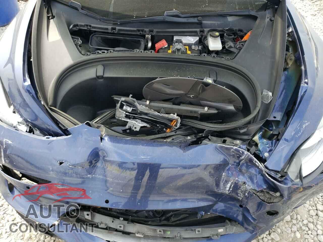 TESLA MODEL 3 2019 - 5YJ3E1EA5KF309389