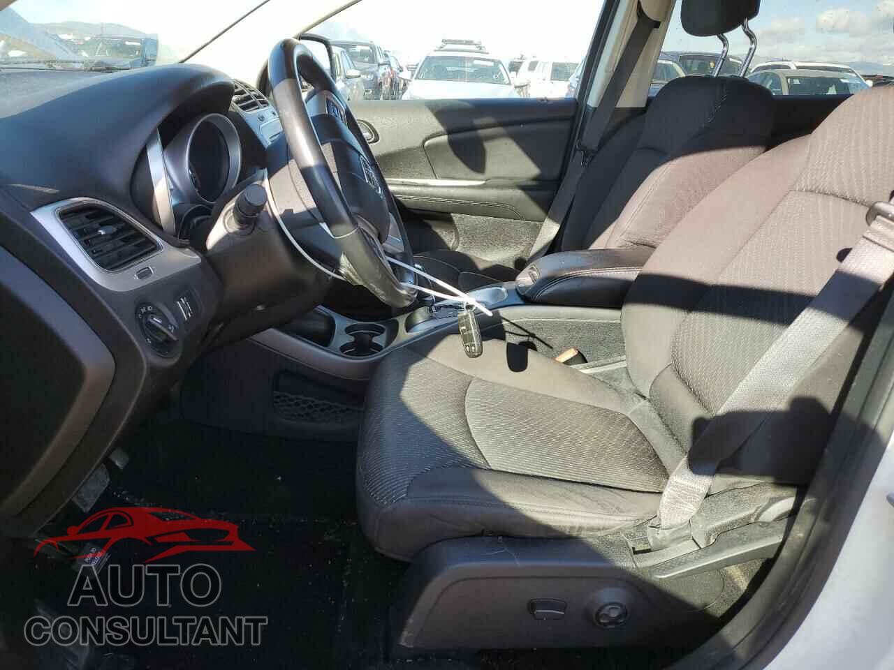 DODGE JOURNEY 2013 - 3C4PDDBG1DT685395