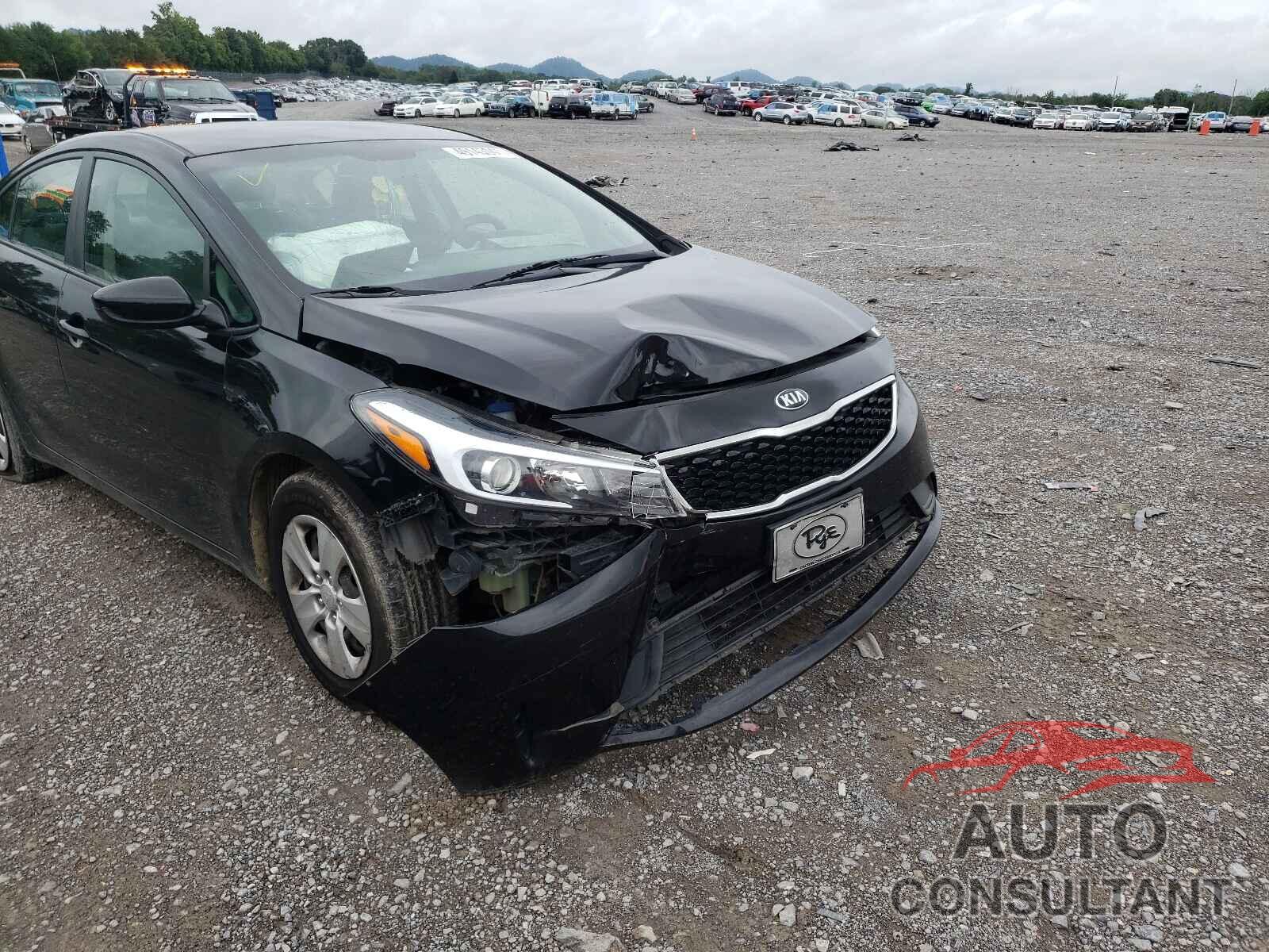 KIA FORTE 2018 - 3KPFK4A77JE262713