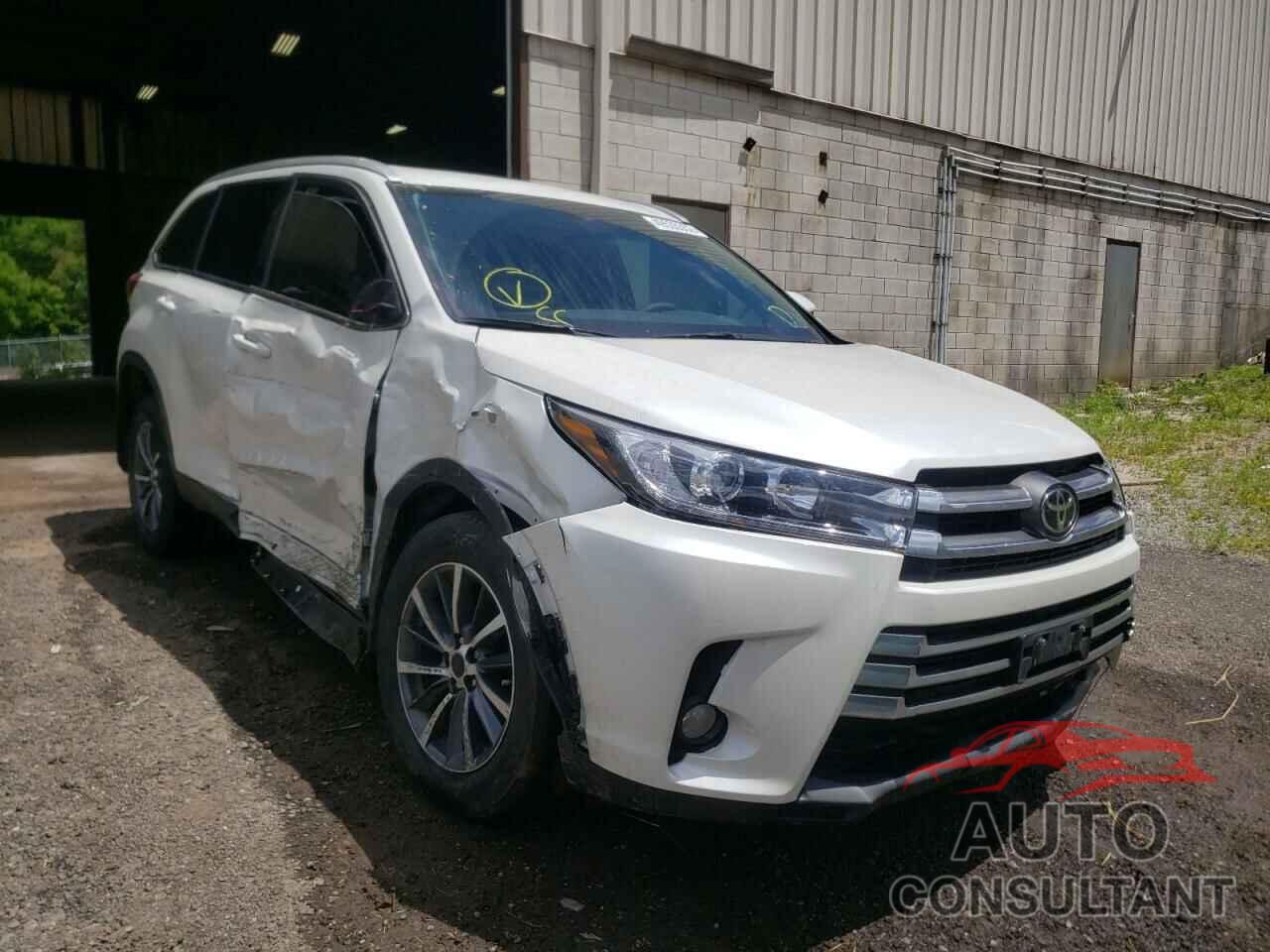 TOYOTA HIGHLANDER 2019 - 5TDJZRFH7KS615818
