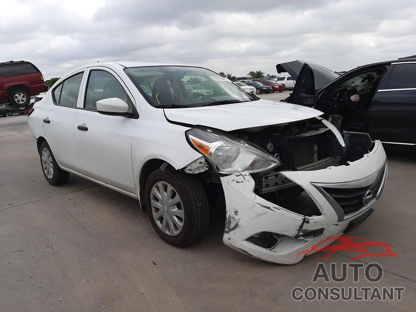 NISSAN VERSA 2017 - 3N1CN7AP1HL830491