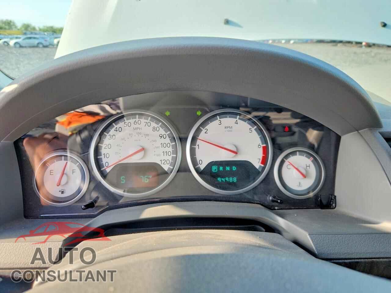 DODGE CARAVAN 2010 - 2D4RN5D11AR101566