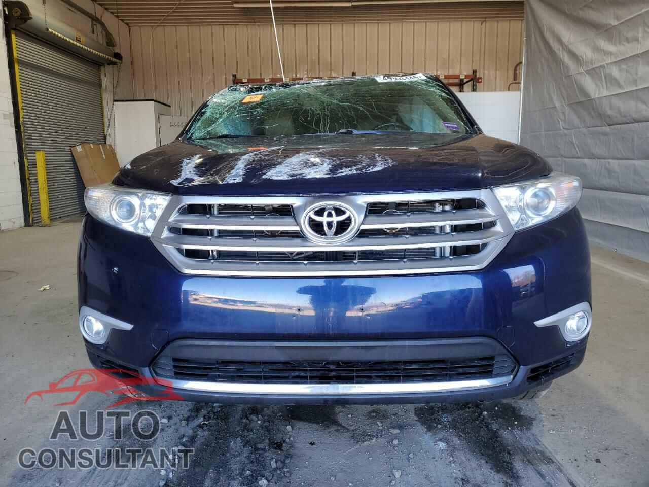 TOYOTA HIGHLANDER 2011 - 5TDBK3EH0BS059231
