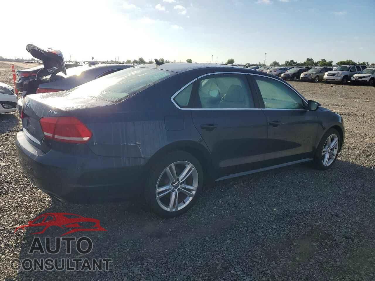 VOLKSWAGEN PASSAT 2012 - 1VWBM7A37CC073624