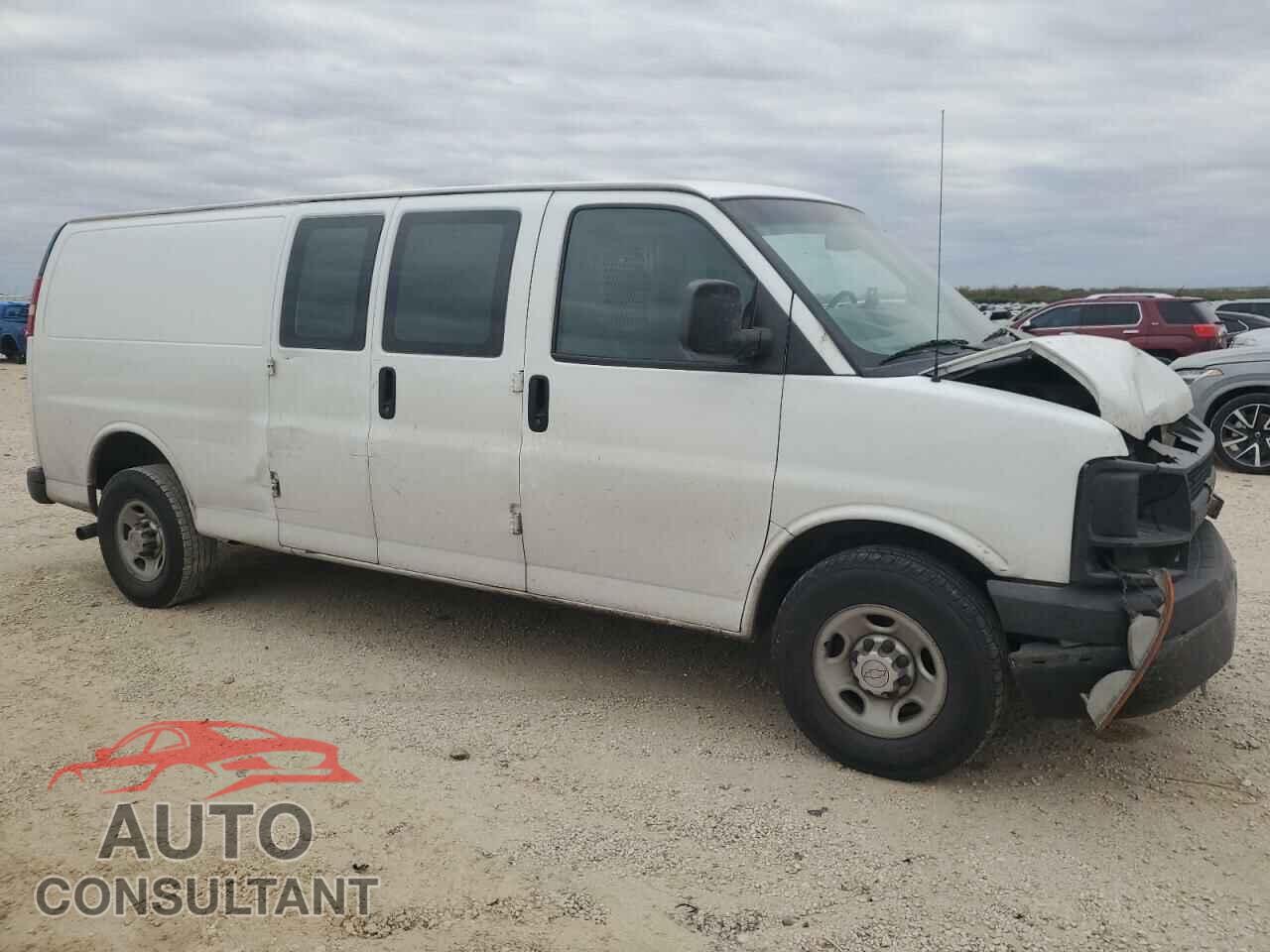 CHEVROLET EXPRESS 2015 - 1GCWGGCF8F1220083